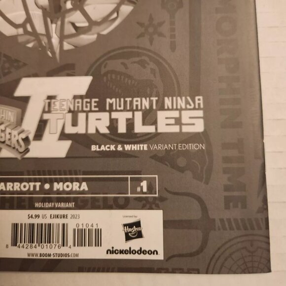 Mighty Morphin Power Rangers/Teenage Mutant Ninja Turtles #1D, B & W Variant - Picture 11 of 12